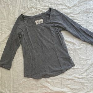 Gray Abercrombie 3/4 sleeve shirt